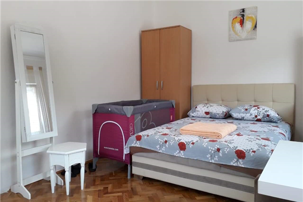 Apartman Nena 201