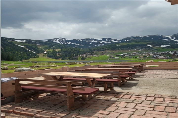 Restoran i konak Jezero