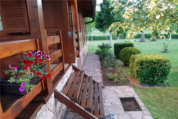 Vikendice Kazaz (Rest house Ripač i Wooden house Ripač)